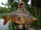 Kevin Righton 27lbs 6oz Mirror Carp from Rookley Country Park using C.C Moore's Live System.