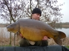 Mark Woolley 33lbs 4oz Mirror Carp from Great Linford Lakes. Article link - http://www.korda.co.uk/news/?id=329