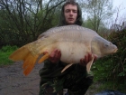 22lbs 0oz Mirror Carp from Hawkhurst Fish Farm using Dynamite.. found a spot where the carp seemed to like to feed and kept my rod on it!