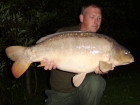31lbs 0oz Mirror Carp from Rookley Country Park using ice red.