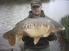 James Cracknell 25lbs 6oz carp from Bayliss Pools using richworth pineapple hawian pop up.