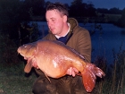 Kieron Axten 21lbs 7oz Mirror Carp from Woodland Waters using Nutrabaits Big Fish Mix with Black Pepper and Caviar.